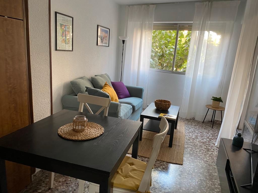 Sala d'estar de Apartament de lloguer en  Murcia Capital amb Moblat, Forn i Rentadora