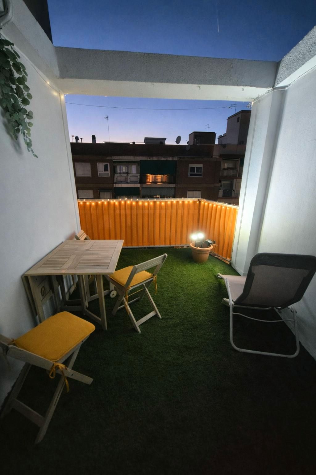 Terrace of Flat for rent in  Valencia Capital  with Air Conditioner, Heating and Furnished