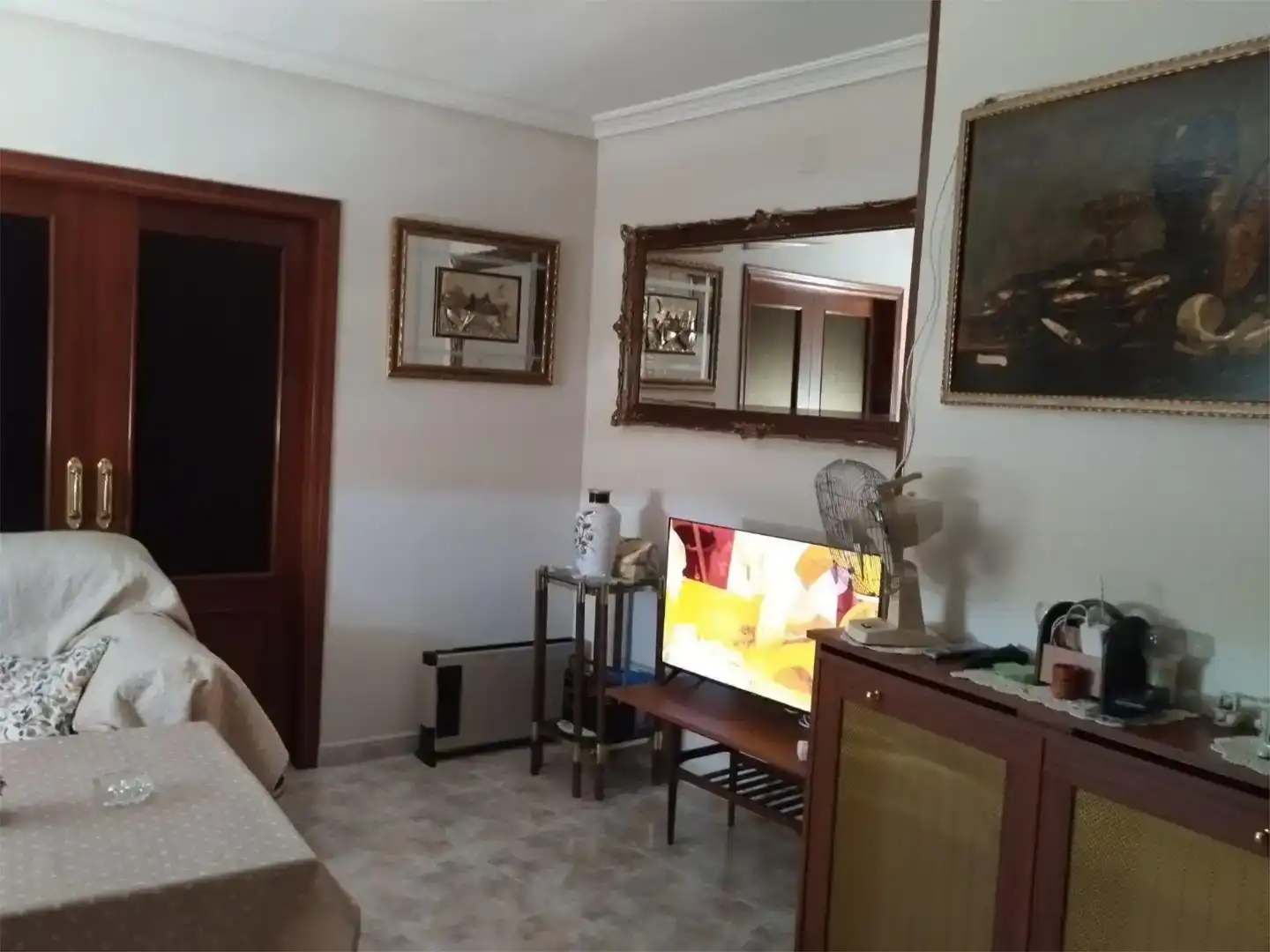 Sala d'estar de Casa adosada en venda en Peñaranda de Bracamonte amb Balcó