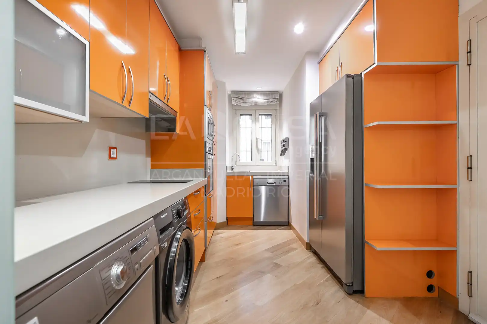 Cocina de Piso en venta en Madrid con Calefacción