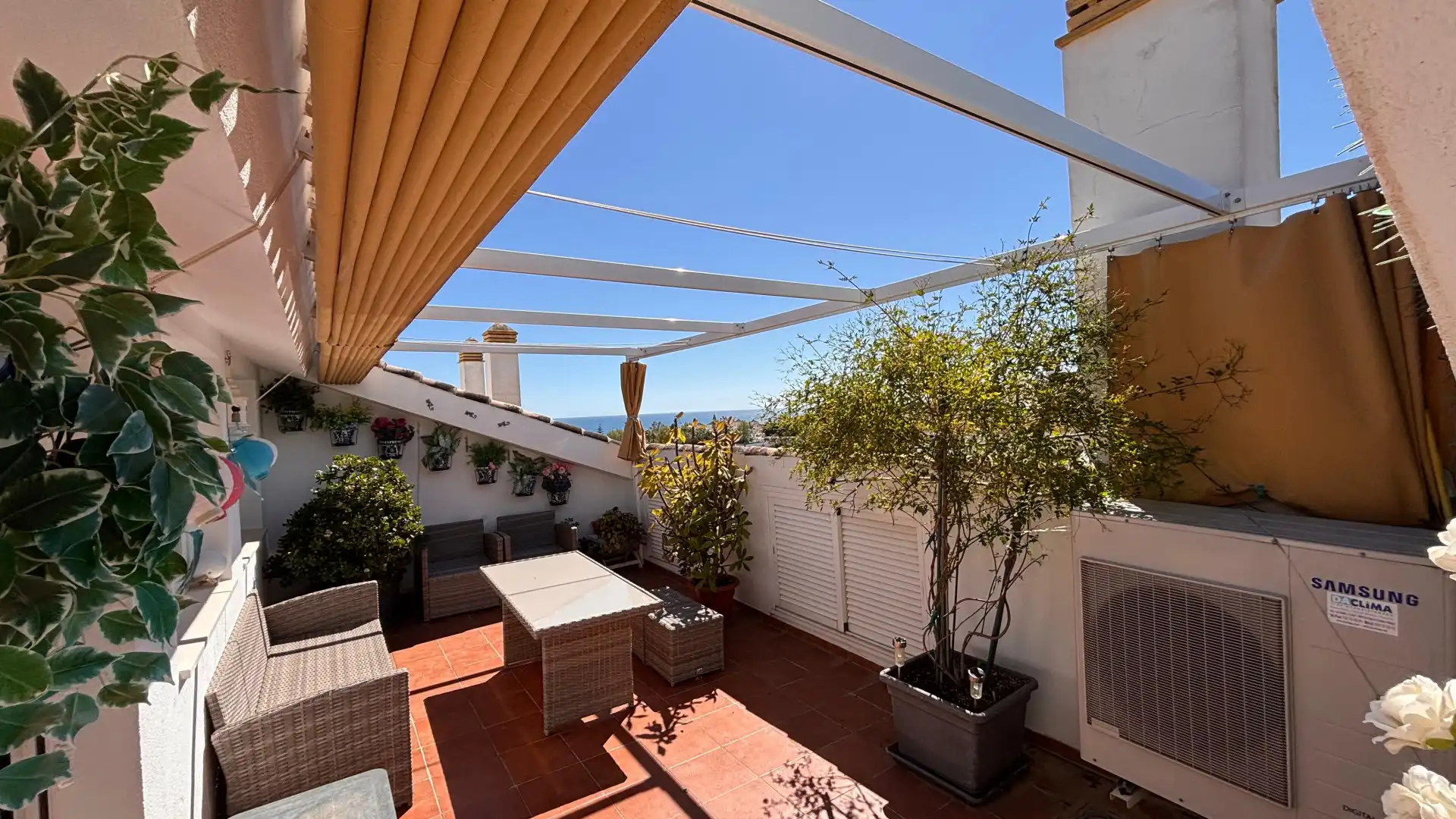 Penthouse with terrace for sale in Milla de Oro, imagen 3