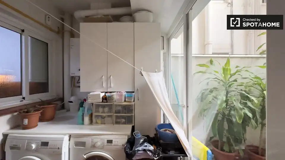 Balcony of Flat for rent in Barcelona  with Air Conditioner, Heating and Furnished
