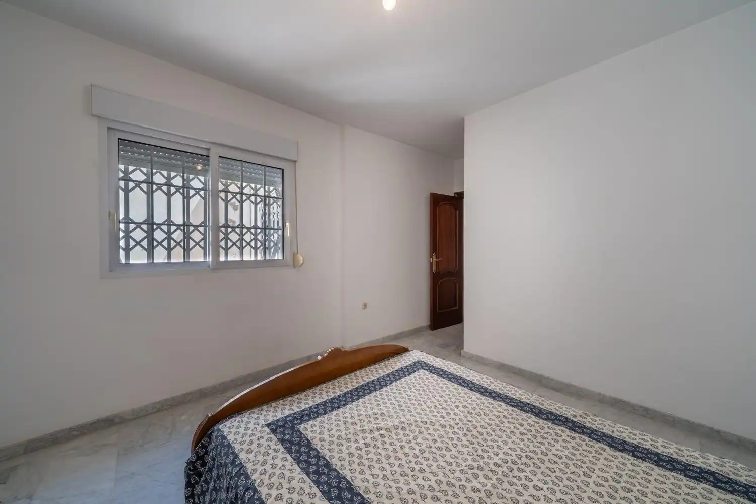 Habitación de Ático en venta en Motril con Aire acondicionado y Balcón