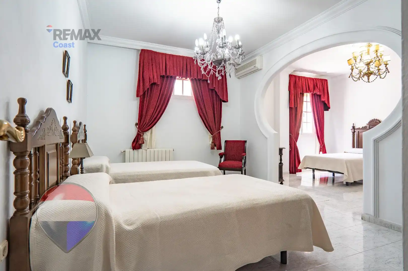 Bedroom of Houses for sale in Cuevas Bajas  with Heating, Private garden and Swimming Pool