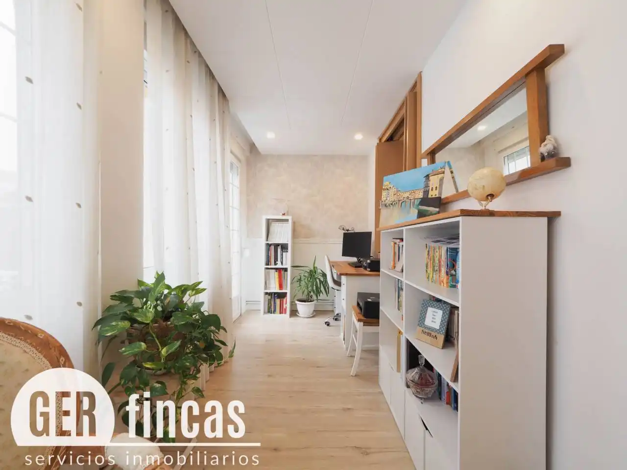 Flat with balcony for sale in Calle Travessera, imagen 7