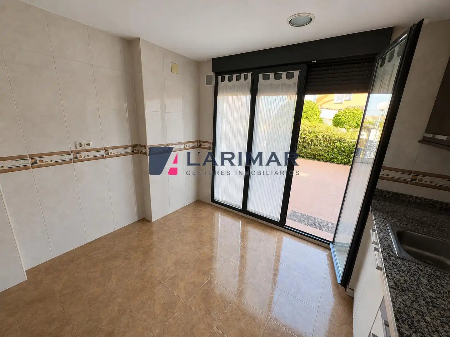 Dormitori de Casa adosada de lloguer en Alicante / Alacant amb Aire condicionat, Calefacció i Jardí privat