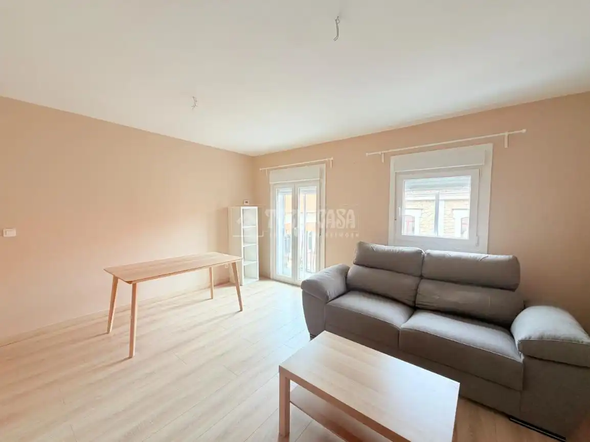 Wohnzimmer von Wohnung zum Verkauf in Segovia mit Heizung