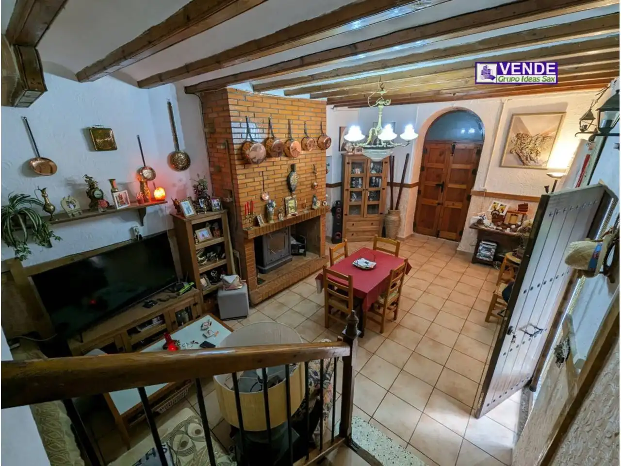 Finca rústica en venda en Sax amb Jardí privat