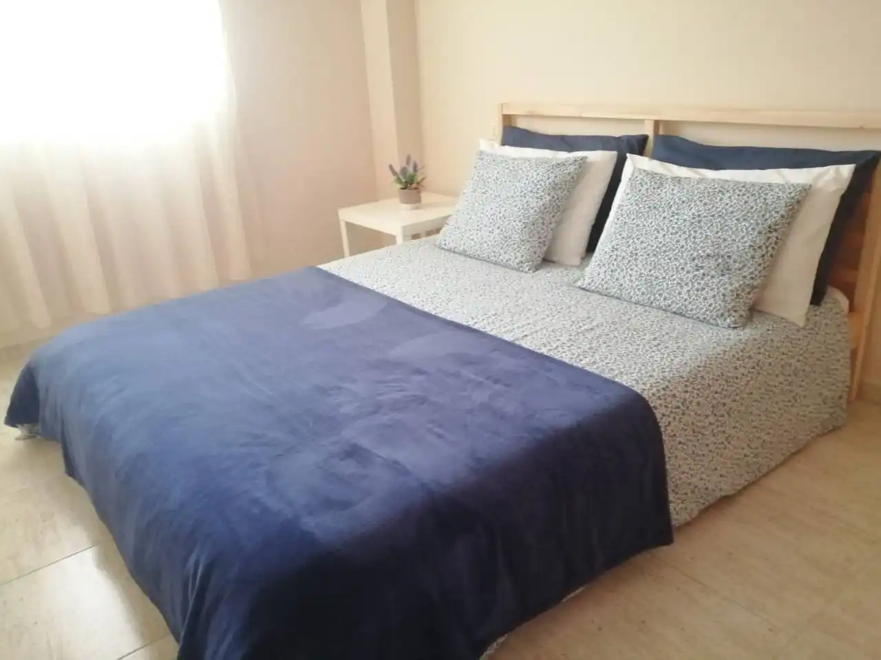 Piso en alquiler en Calle Mirleras, imagen 2