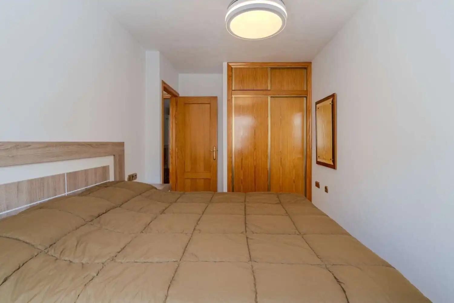 Dormitori de Apartament en venda en Torrevieja amb Aire condicionat, Terrassa i Traster