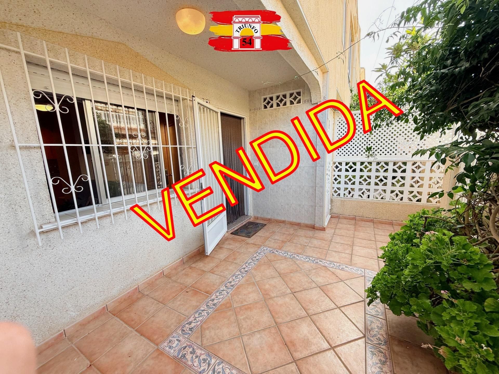 Jardí de Casa o xalet en venda en Pilar de la Horadada amb Moblat