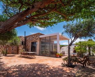 Vista exterior de Casa o xalet en venda en Pájara amb Aire condicionat, Terrassa i Piscina