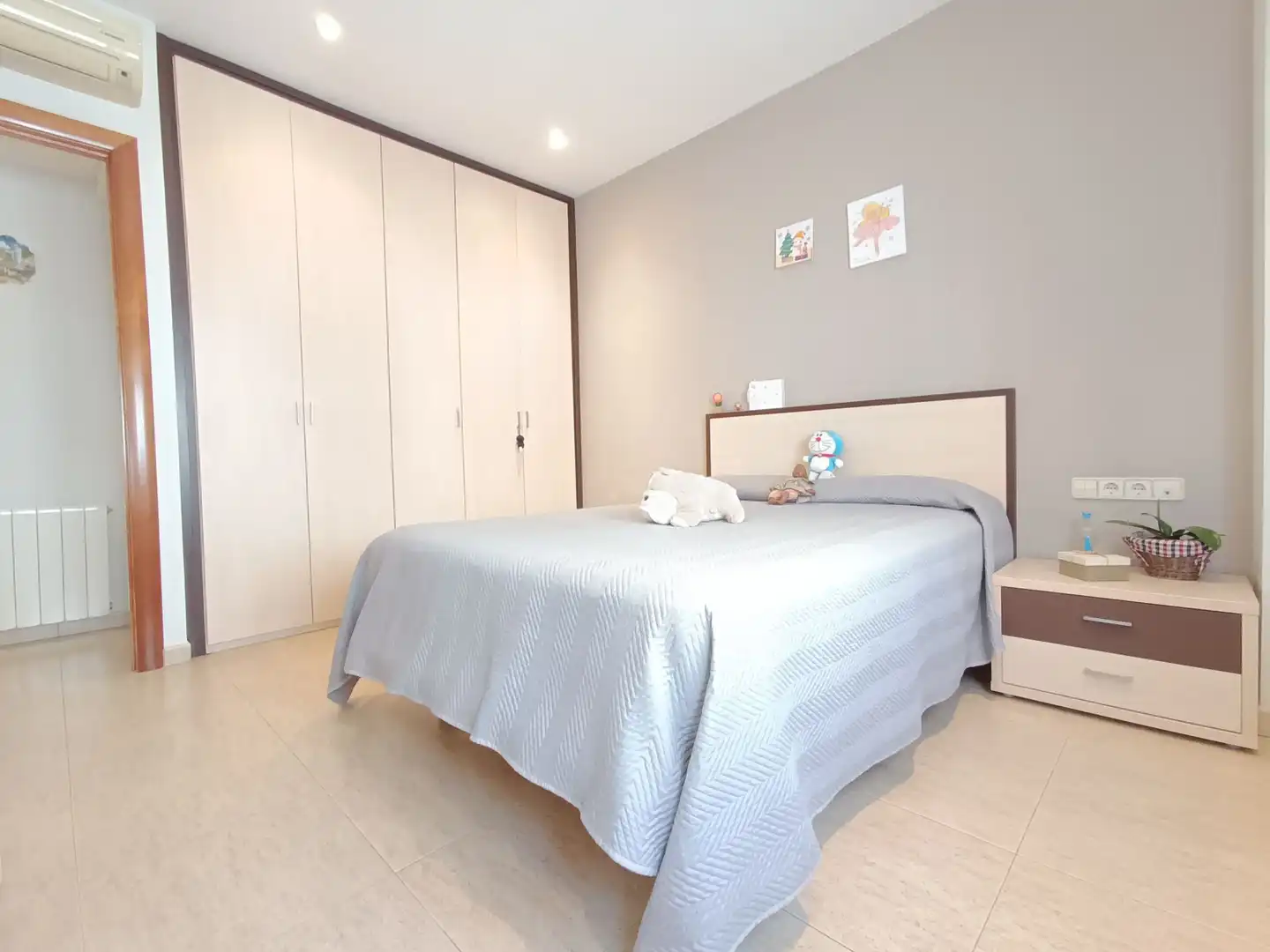 Habitación de Casa o chalet en venta en Badalona con Aire acondicionado, Calefacción y Jardín privado