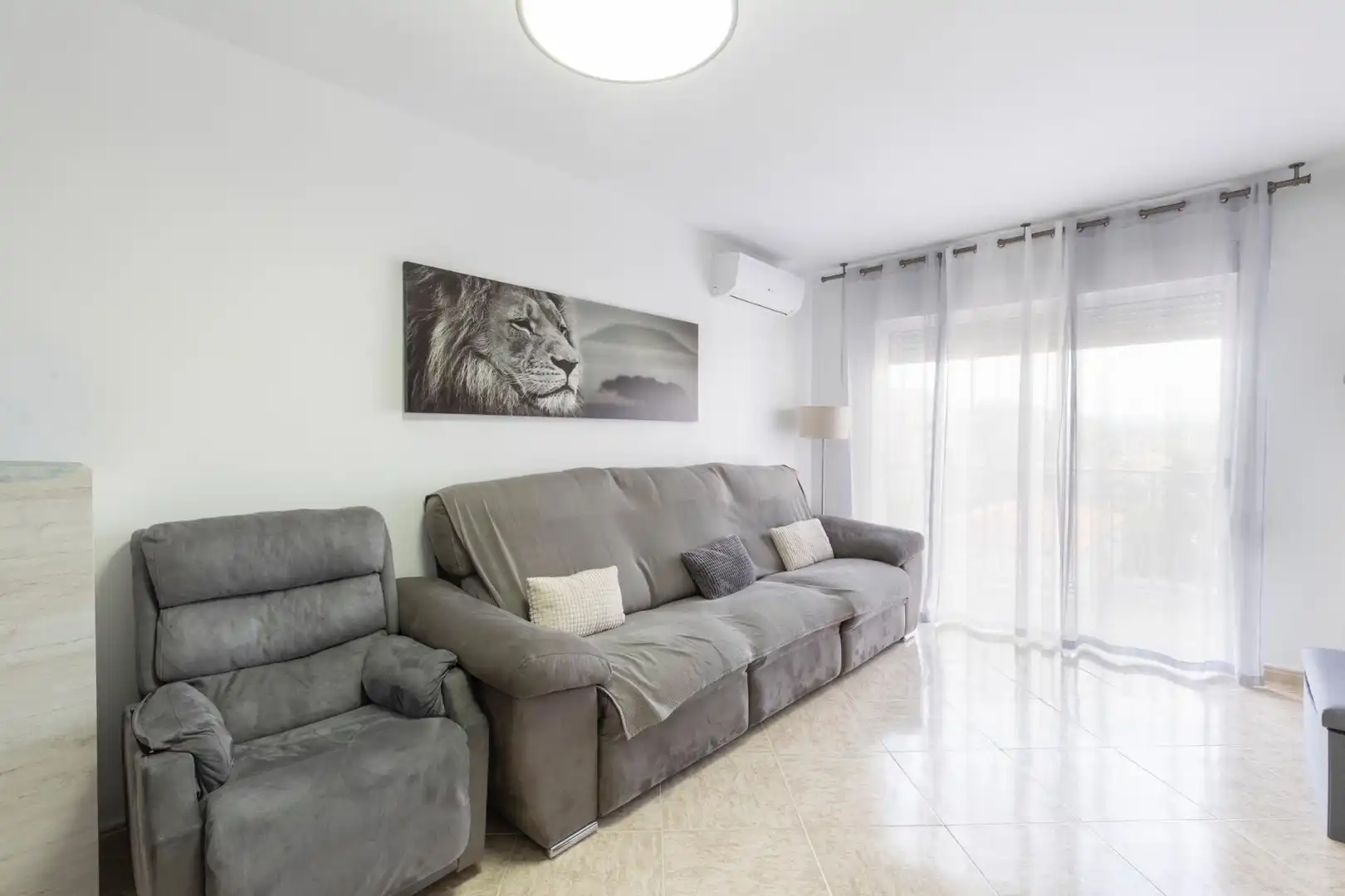 Sala de estar de Piso en venta en Granada con Terraza y Amueblado