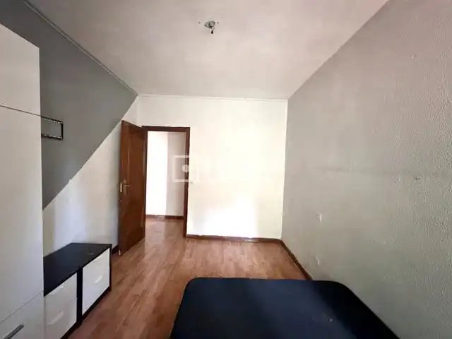 Habitación de Piso en venta en Madrid con Terraza