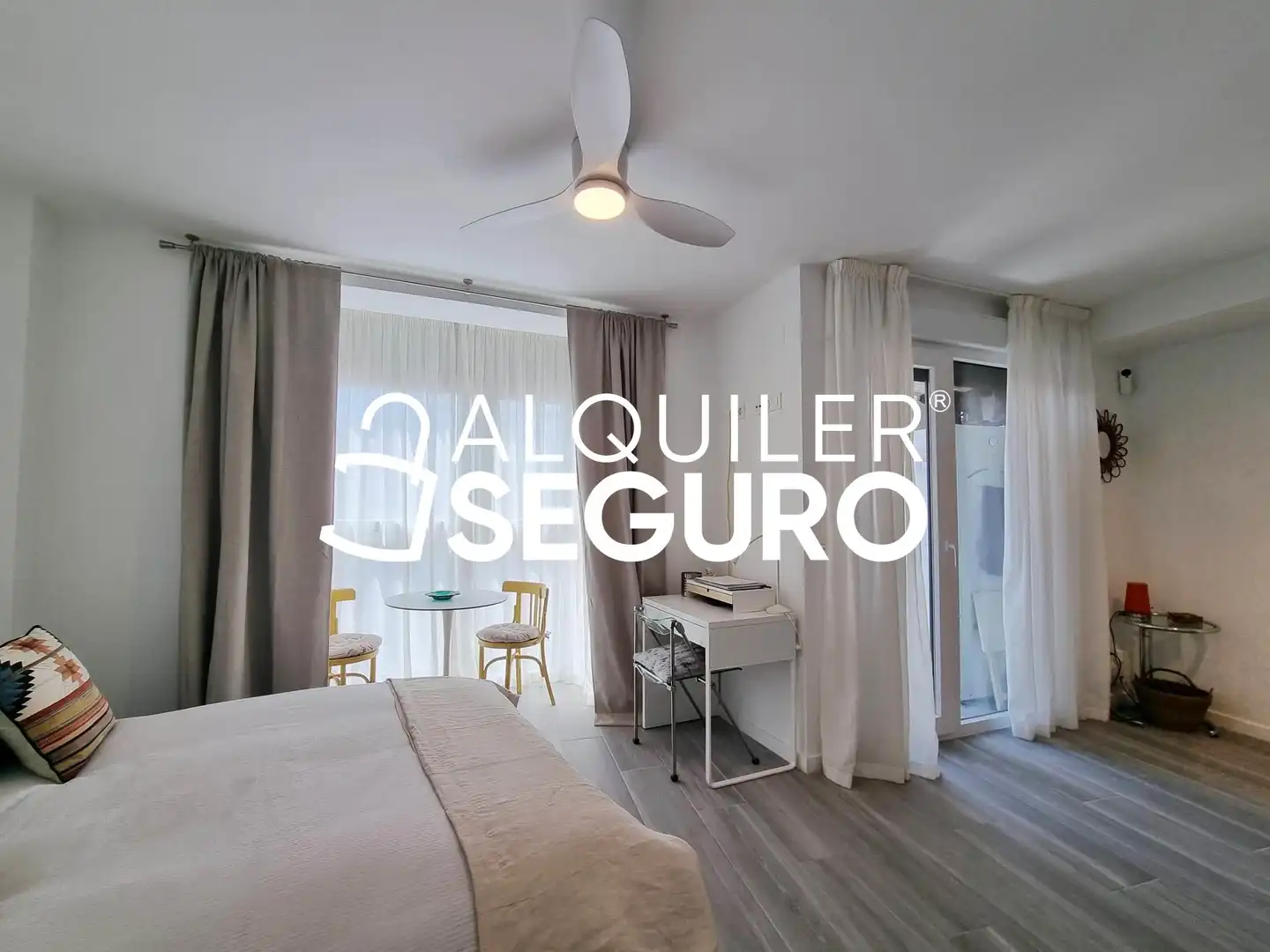 Habitación de Estudio de alquiler en Galapagar con Calefacción, Terraza y Piscina