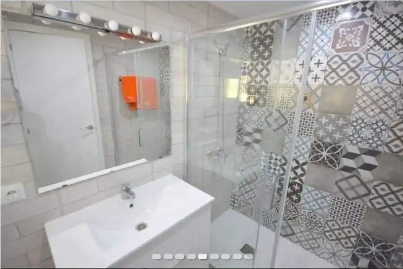 Bany de Apartament en venda en Estepona amb Jardí privat, Terrassa i Moblat