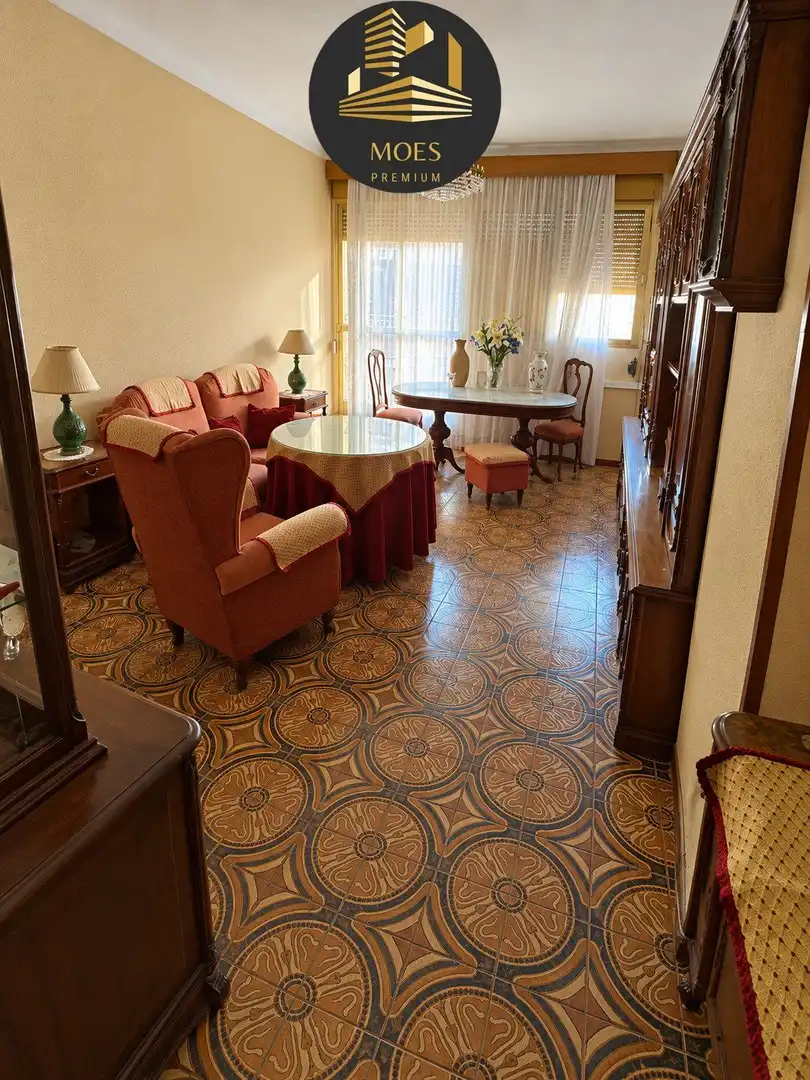 Piso con balcón en venta en Centro ciudad, imagen 2