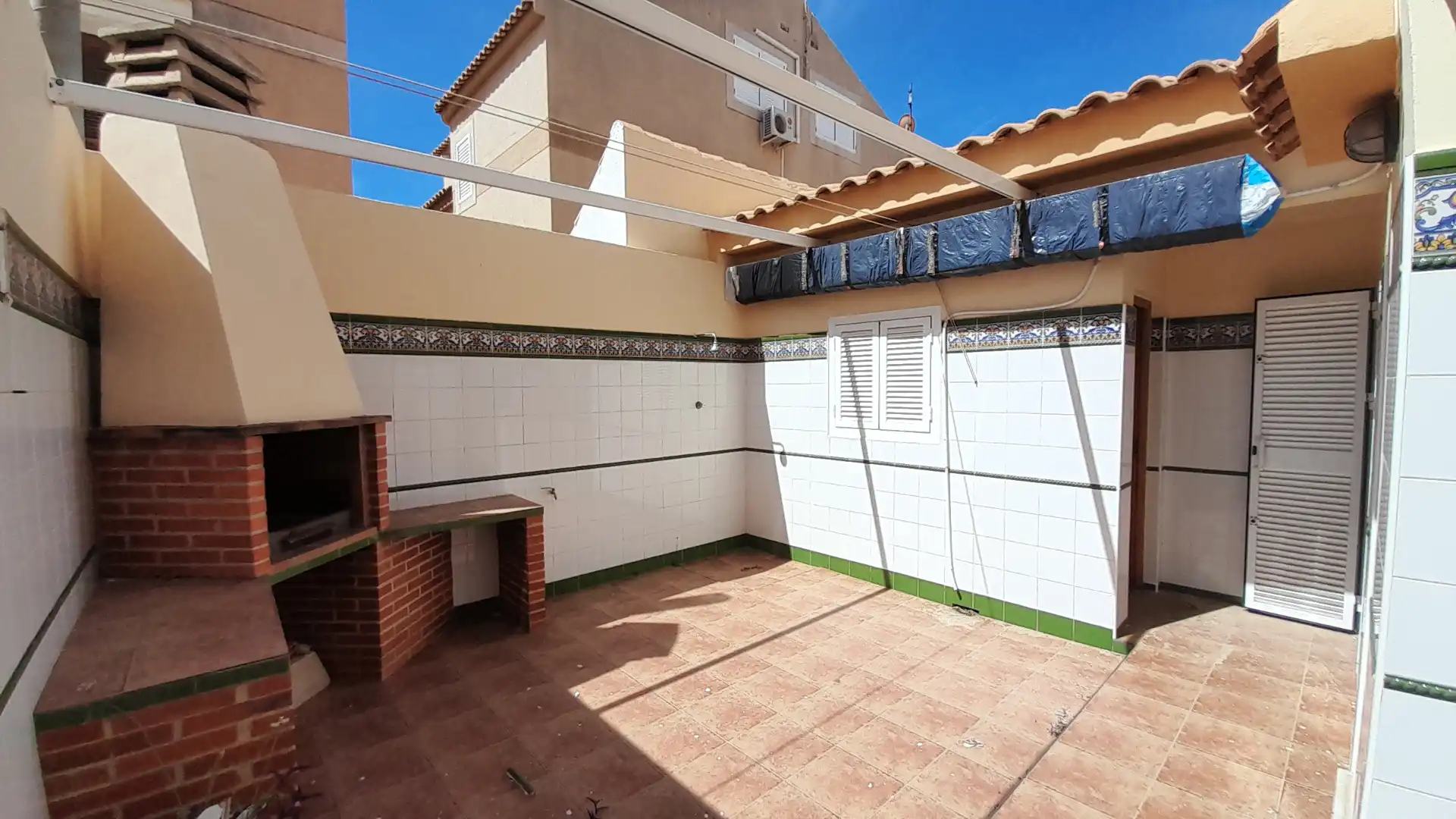Terrassa de Casa o xalet en venda en Mazarrón amb Aire condicionat, Jardí privat i Piscina