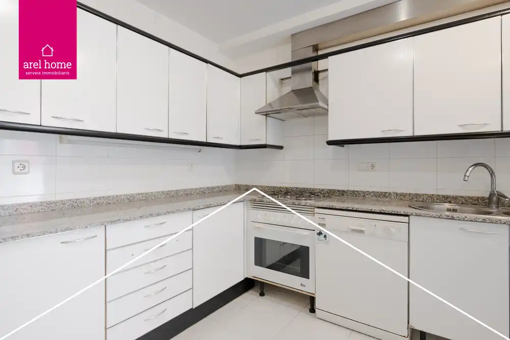 Cocina de Piso en venta en Esplugues de Llobregat con Aire acondicionado, Calefacción y Terraza