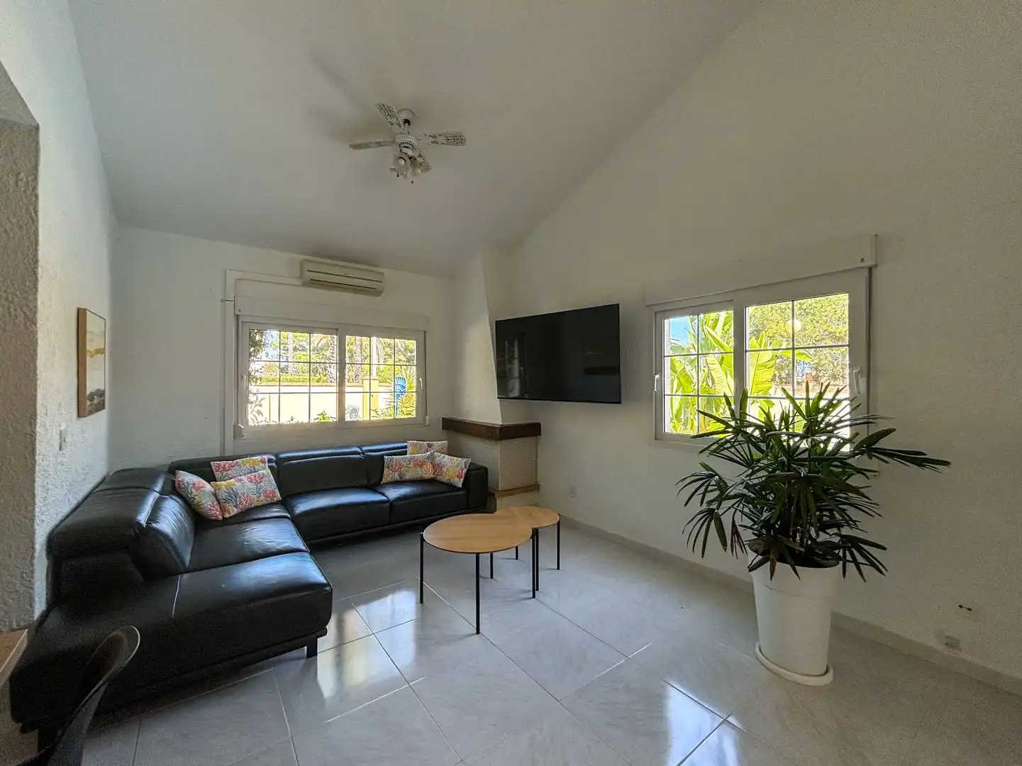 Living room of Houses for rent in Orihuela  with Air Conditioner, Private garden and Terrace