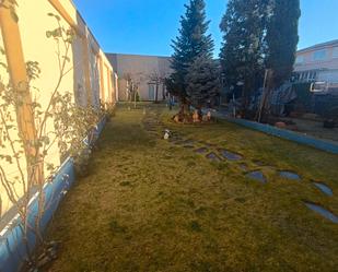 Garden of Single-family semi-detached for sale in Salamanca Capital