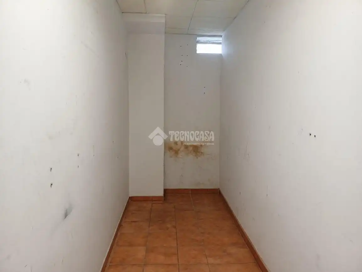 Local comercial en venda a Centre - Eixample – Can Llobet, imagen 14