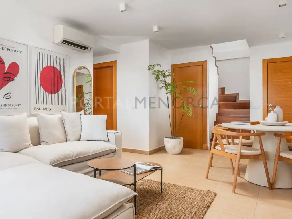 Sala de estar de Piso en venta en Ciutadella de Menorca con Piscina