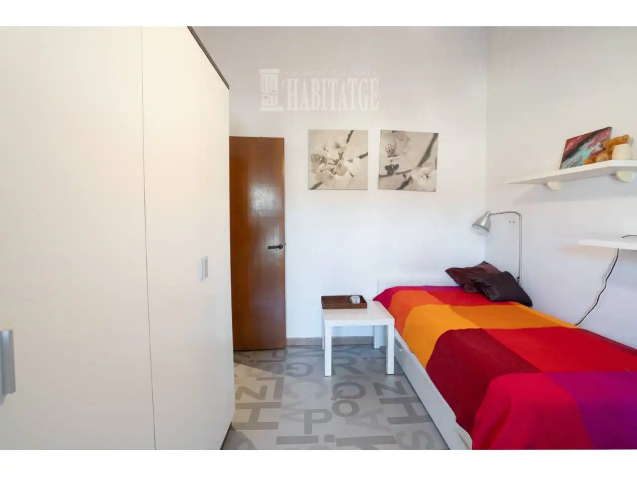 Habitación de Dúplex en venta en Vic con Calefacción, Terraza y Alarma