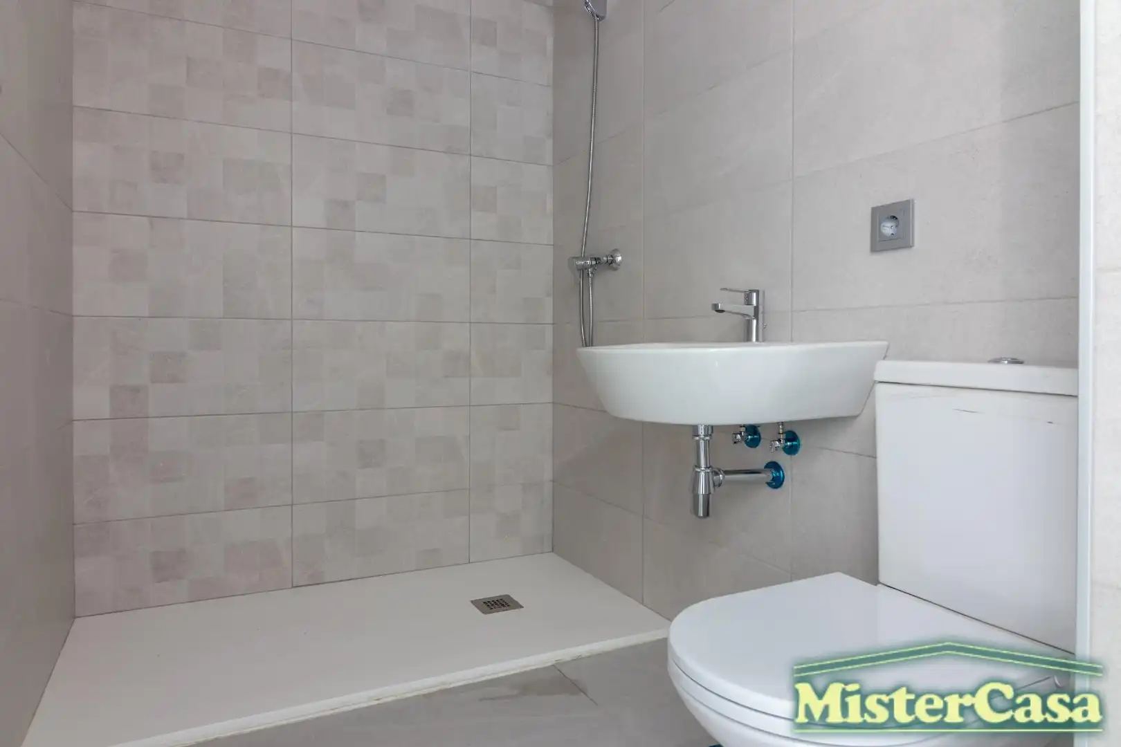 Badezimmer von Wohnung zum Verkauf in Jerez de la Frontera mit Klimaanlage, Privatgarten und Terrasse