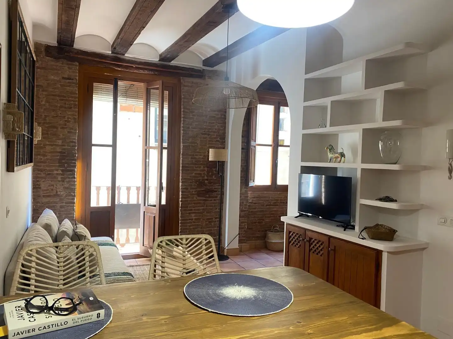 Sala d'estar de Pis de lloguer en Valencia amb Aire condicionat, Calefacció i Moblat