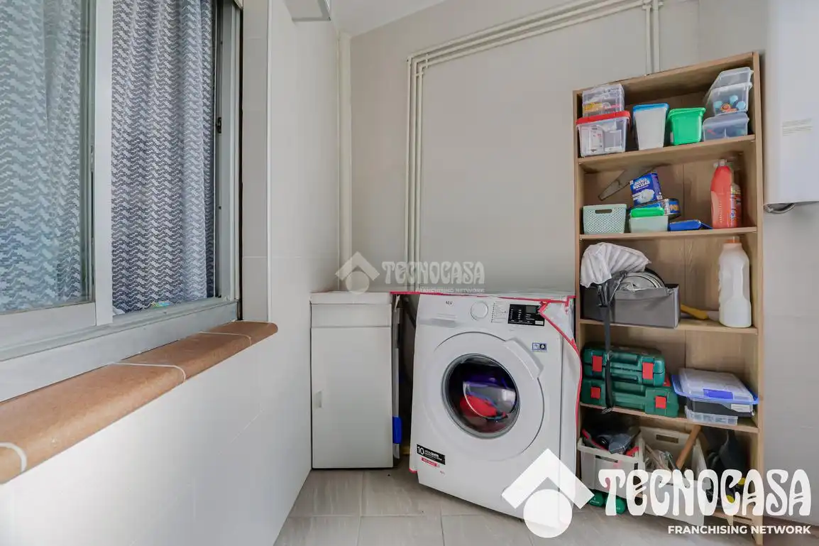 Bathroom of Flat for sale in Mataró