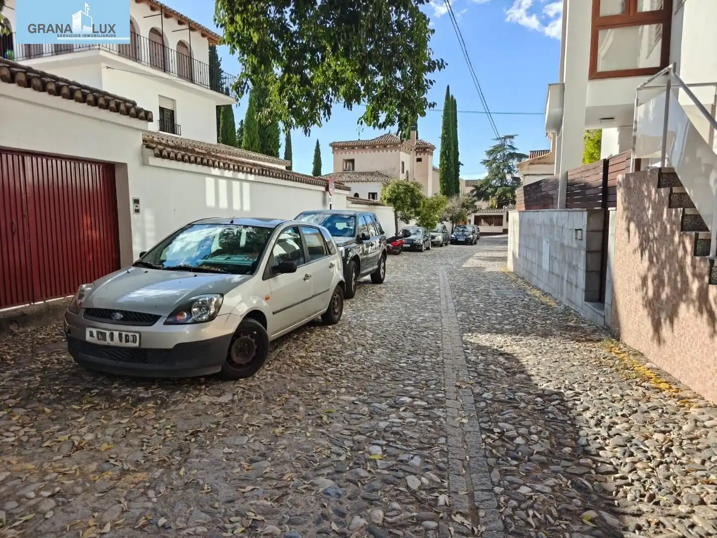 Parkplatz von Wohnung zur Miete in Genil
