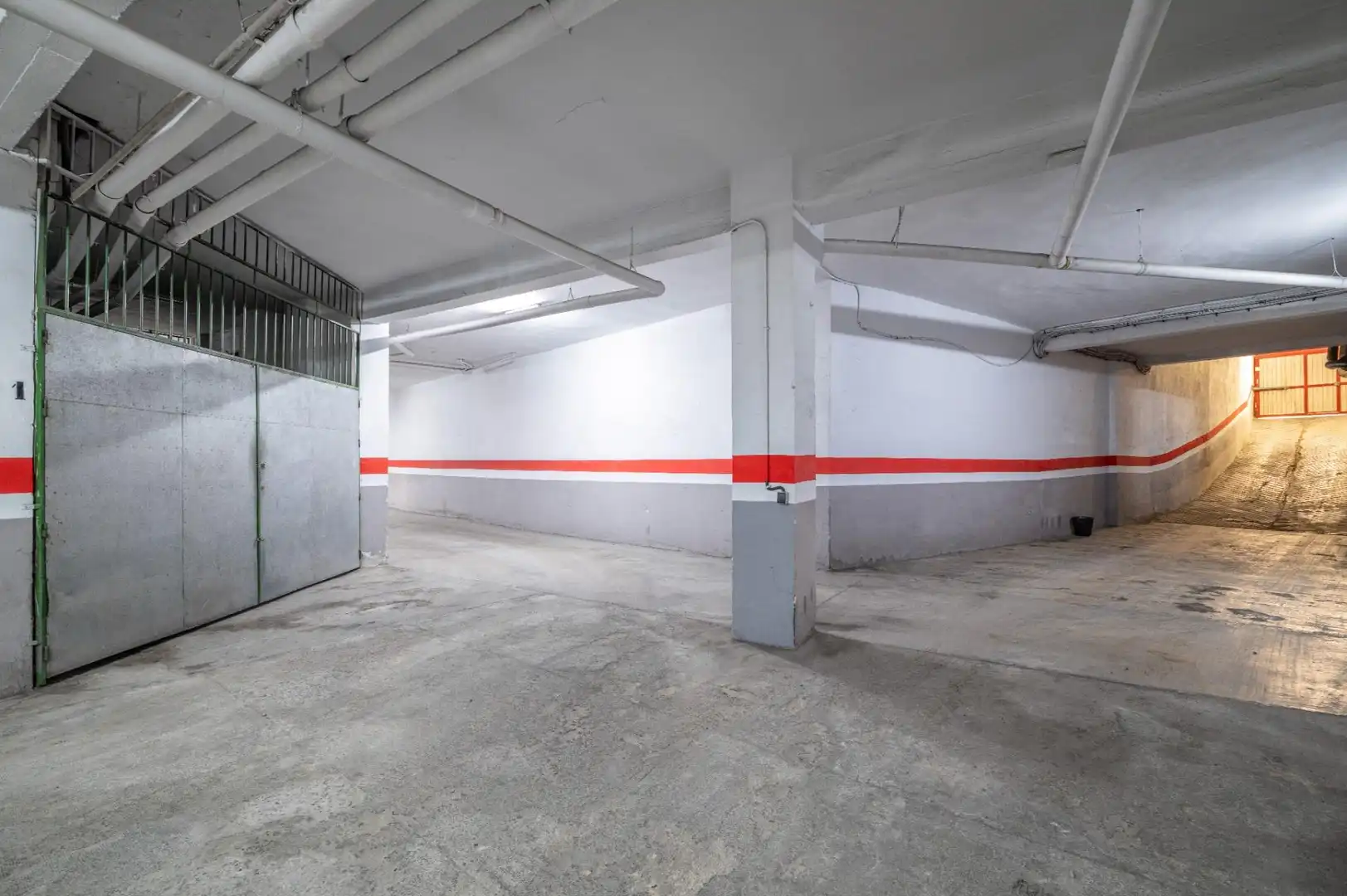 Parking de Piso en venta en Granada con Aire acondicionado y Calefacción