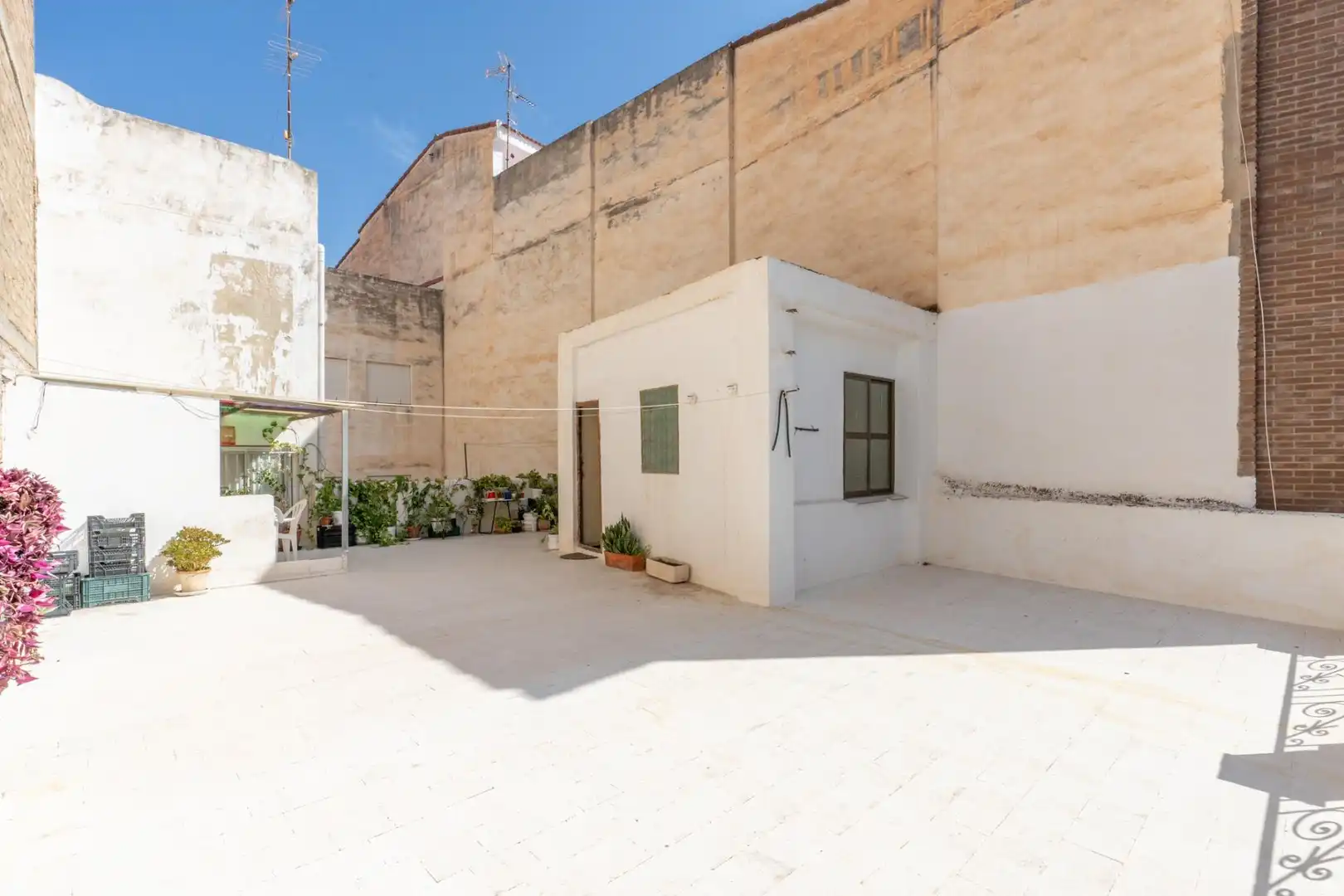 Vista exterior de Casa o chalet en venta en Motril con Terraza y Balcón