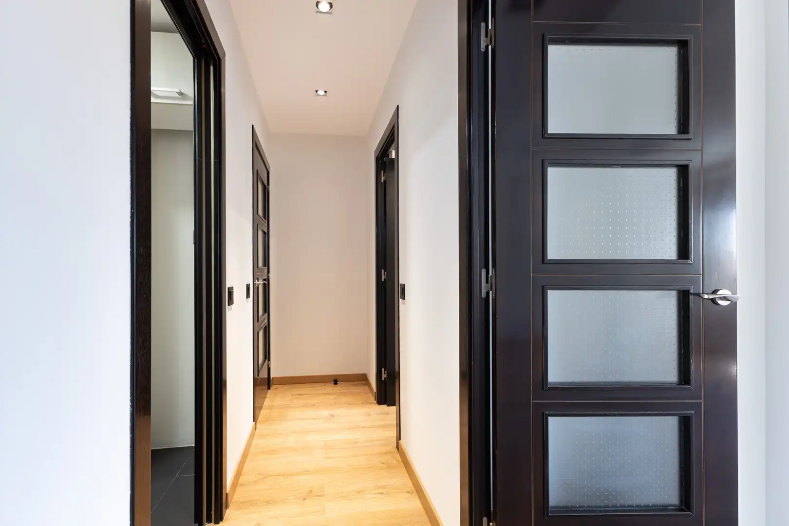 Wohnung zum Verkauf in Barcelona mit Klimaanlage, Heizung und Parkett