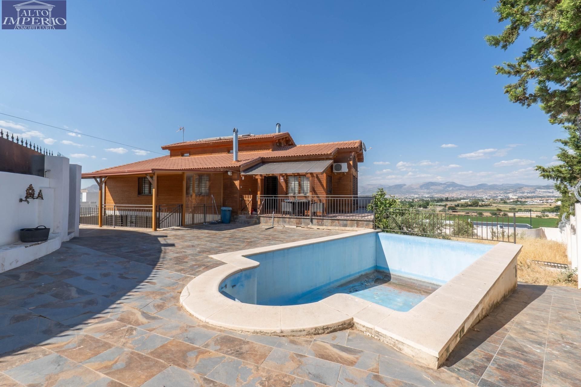 Swimming pool of House or chalet for sale in Churriana de la Vega  with Air Conditioner, Heating and Terrace