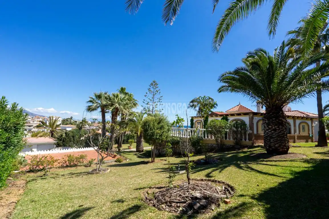 Casa amb piscina en venda a El Faro de Calaburra - Chaparral, imagen 4