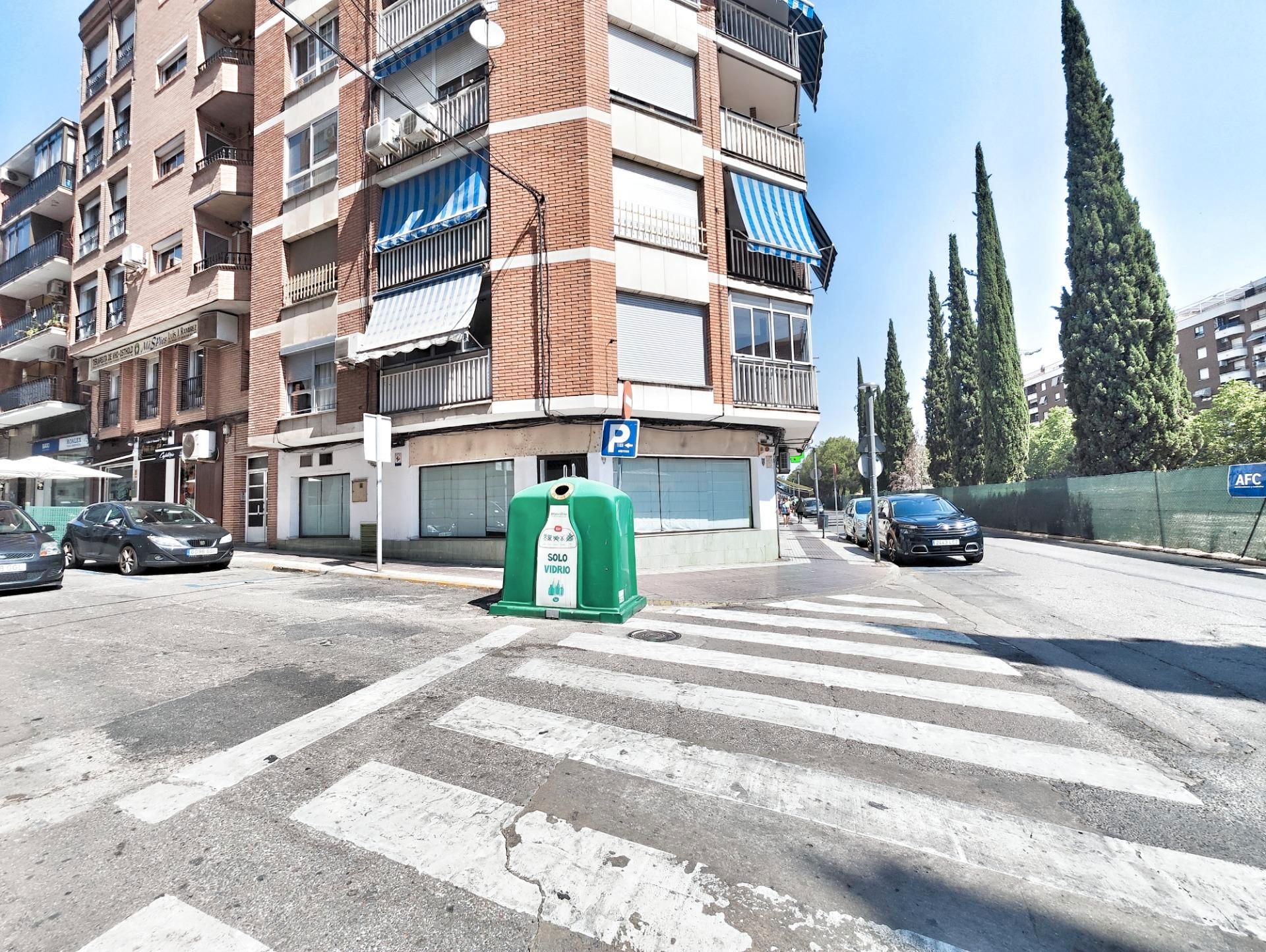 Vista exterior de Local de lloguer en Puertollano amb Aire condicionat