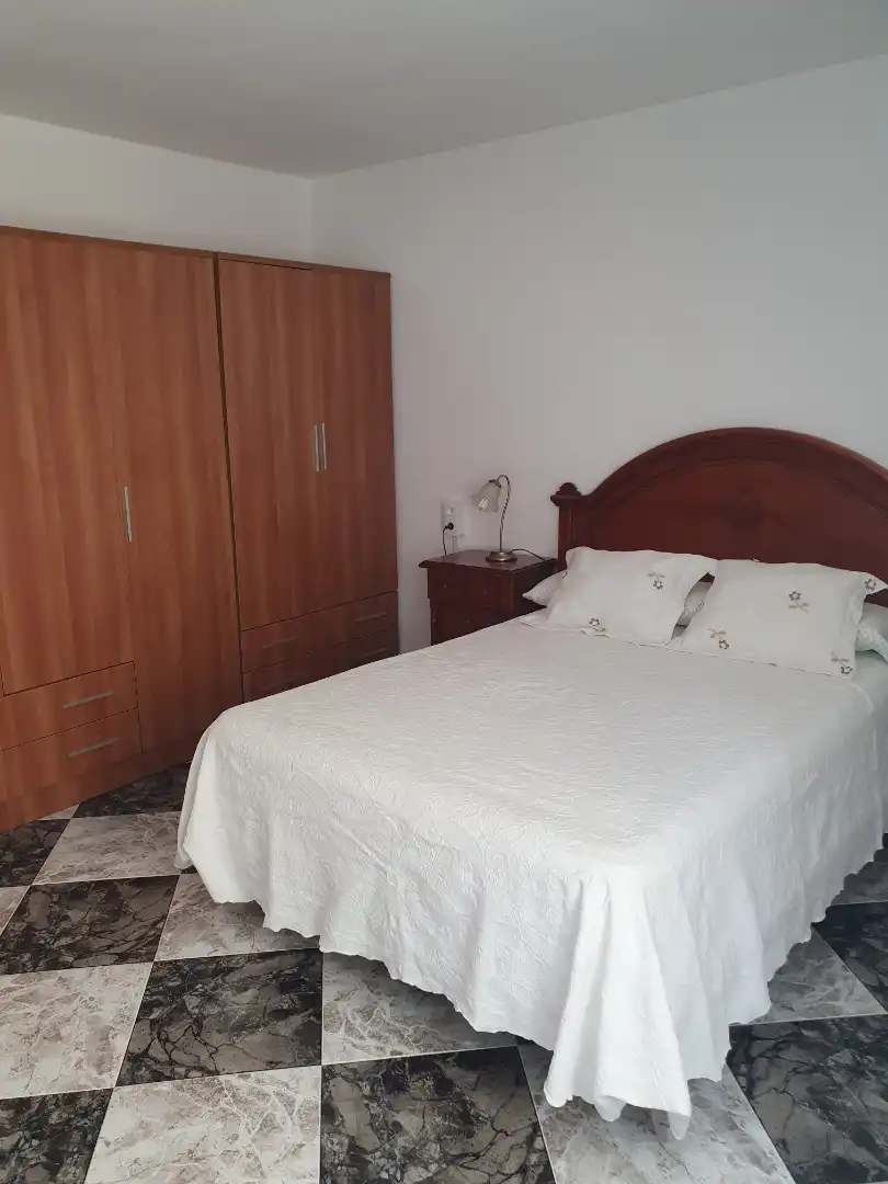 Piso con terraza en venta en Calle Medina Sidonia, imagen 11