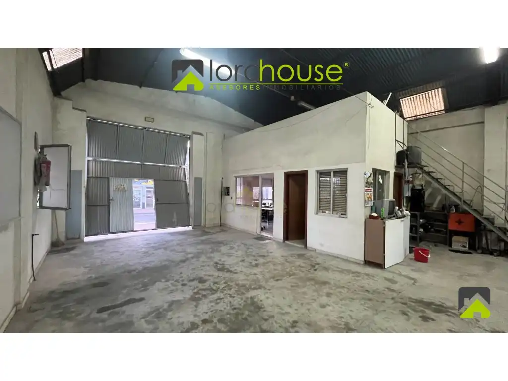 Nave industrial en venta en Lorca