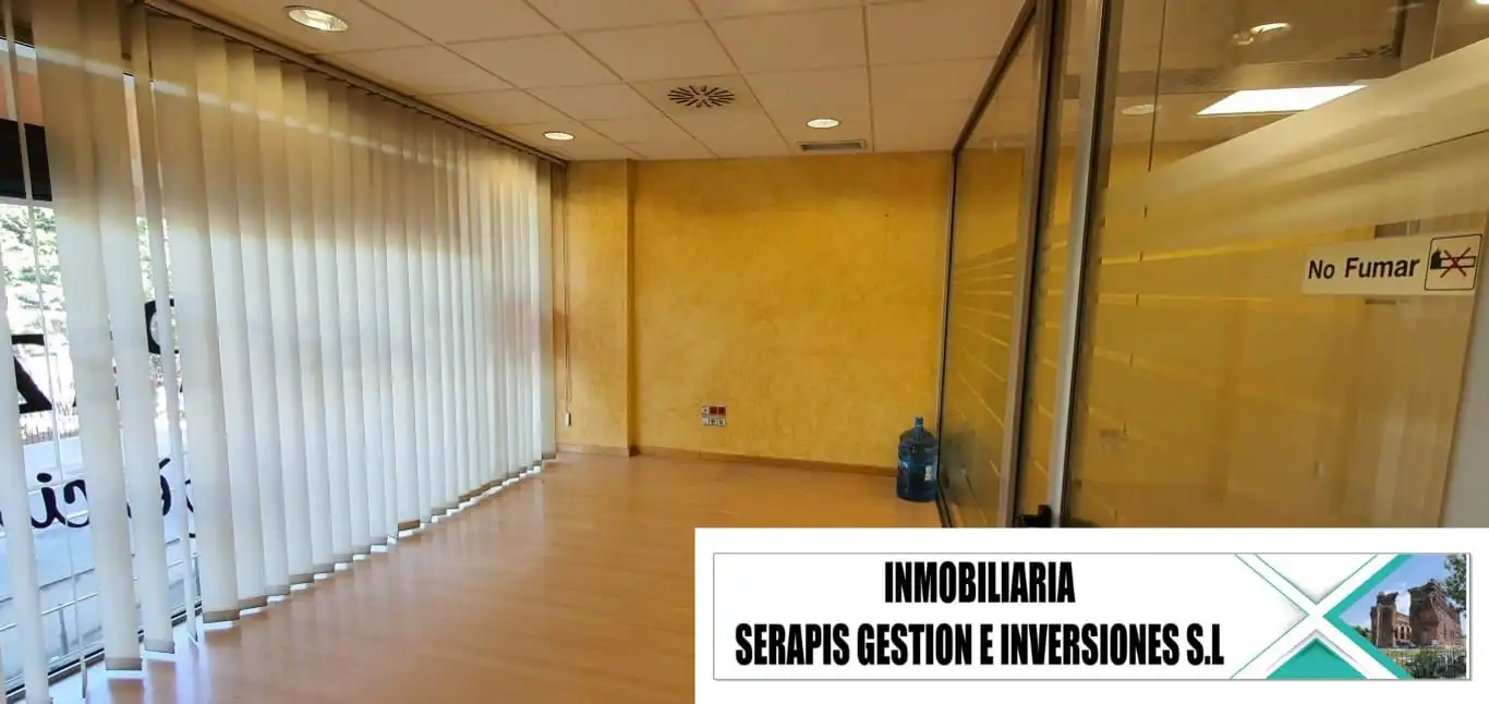 Commercial properties for sale in Mollet del Vallès  with Air Conditioner and Parquet flooring