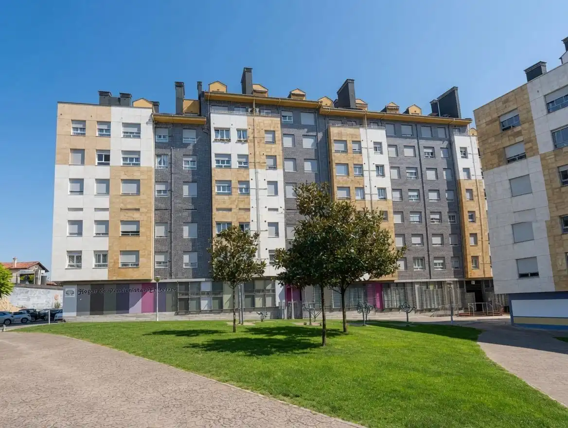 Vista exterior de Piso en venta en Siero con Calefacción