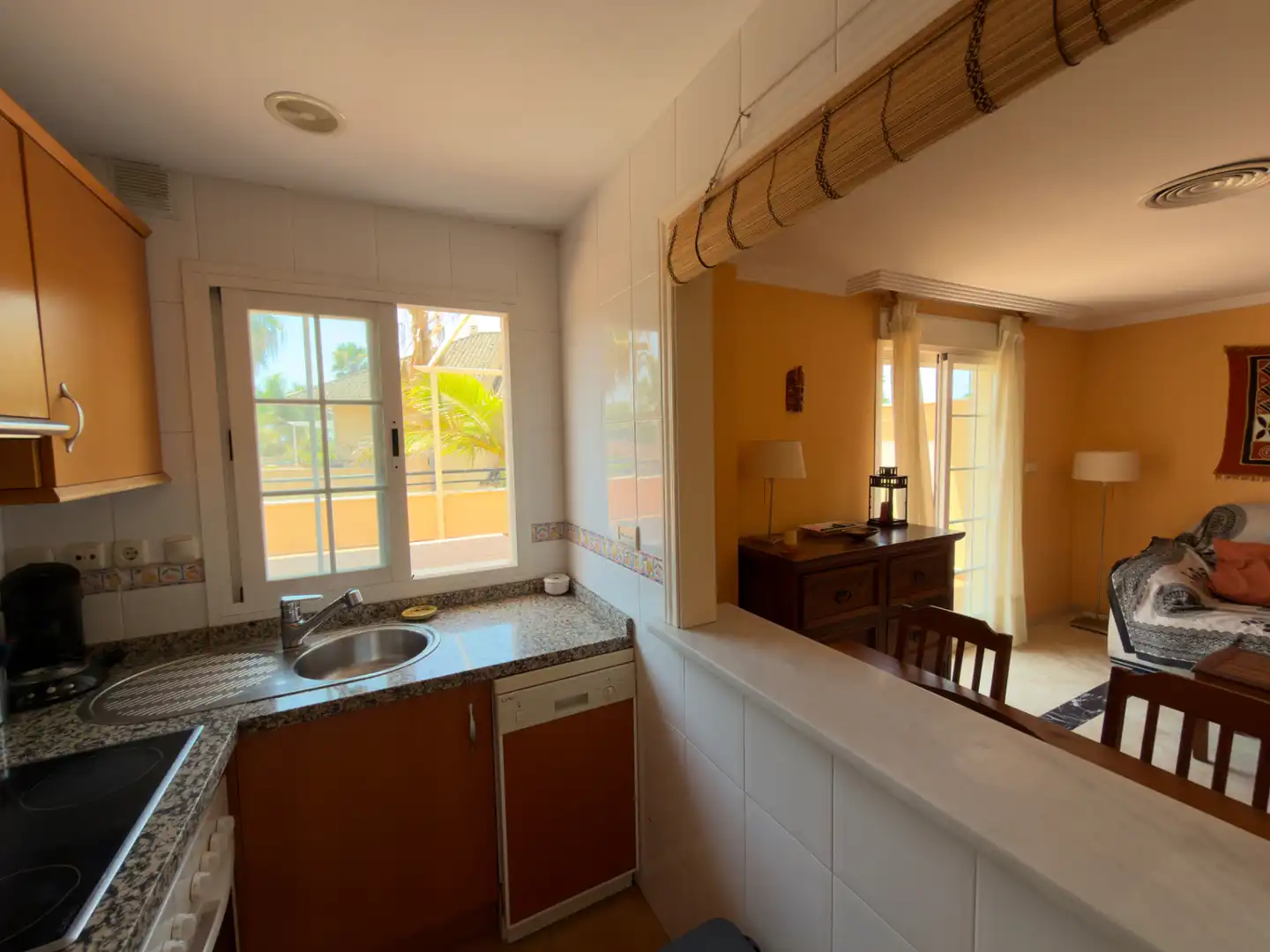 Cuina de Àtic en venda en Marbella amb Aire condicionat, Terrassa i Piscina comunitària
