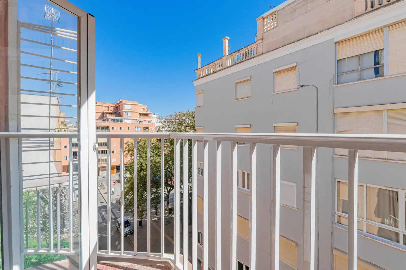 Balcony of Flat for sale in  Palma de Mallorca  with Air Conditioner, Heating and Parquet flooring