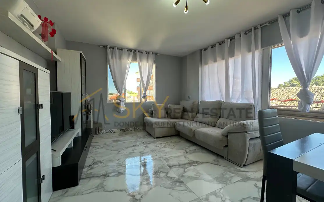Piso en venta en Calle Reyes Católicos, 60, Villatobas
