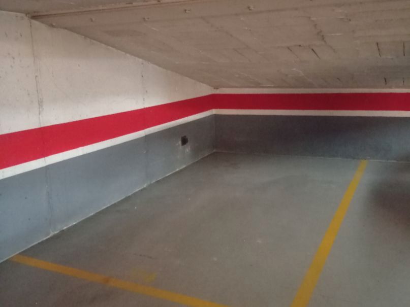 Aparcament de Garatge de lloguer en Manresa amb Alarma