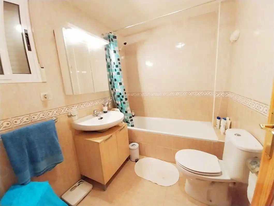 Baño de Apartamento en venta en Mazarrón con Aire acondicionado, Jardín privado y Terraza