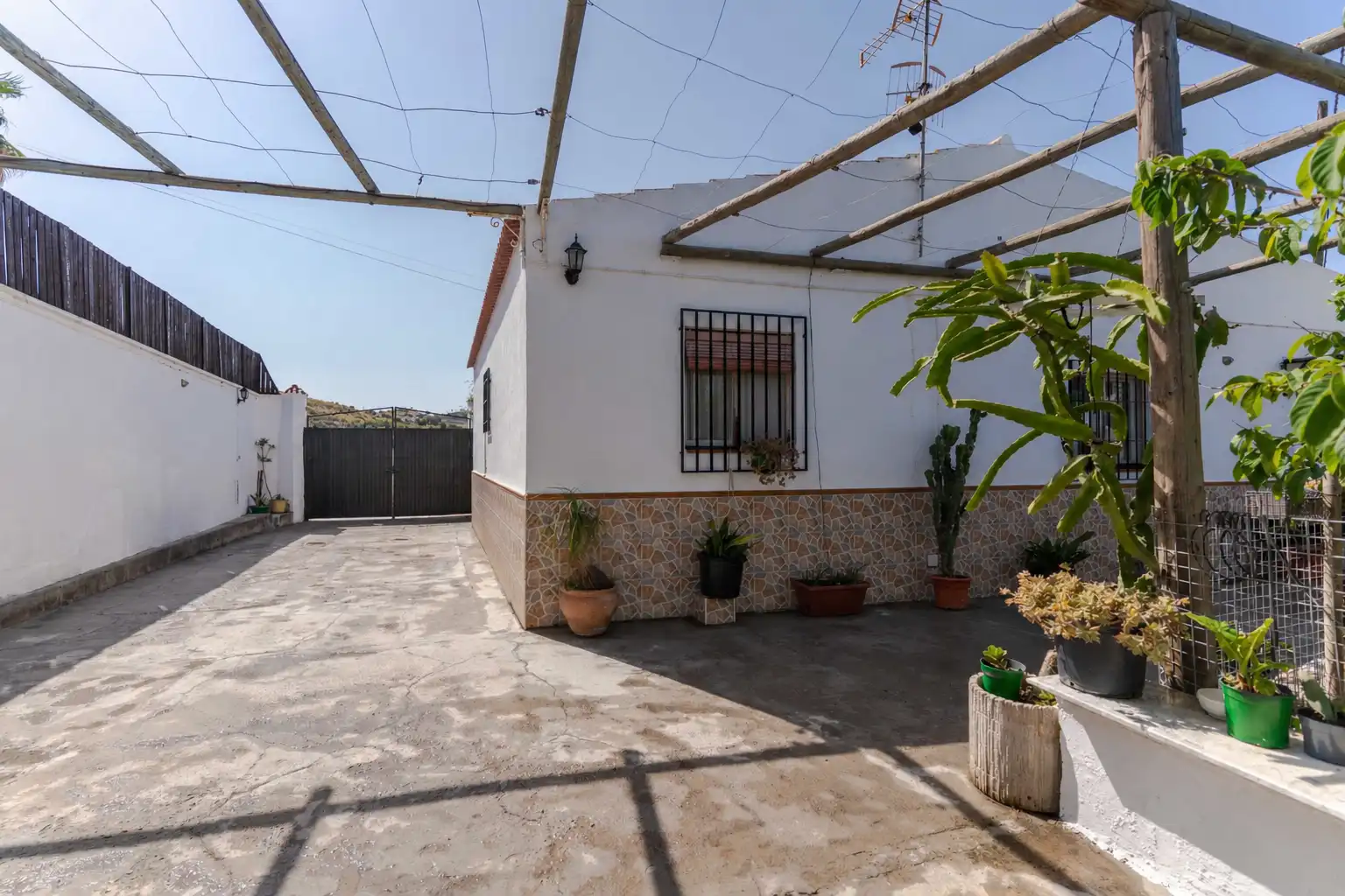 Vista exterior de Finca rústica en venta en Motril con Calefacción, Jardín privado y Terraza