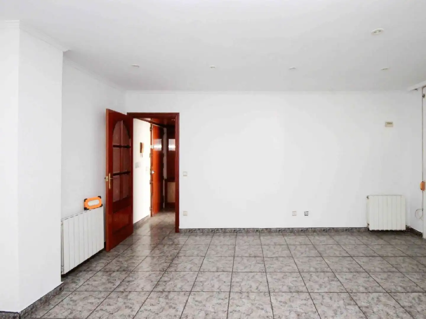 Piso en venta en Montcada i Reixac con Piscina comunitaria